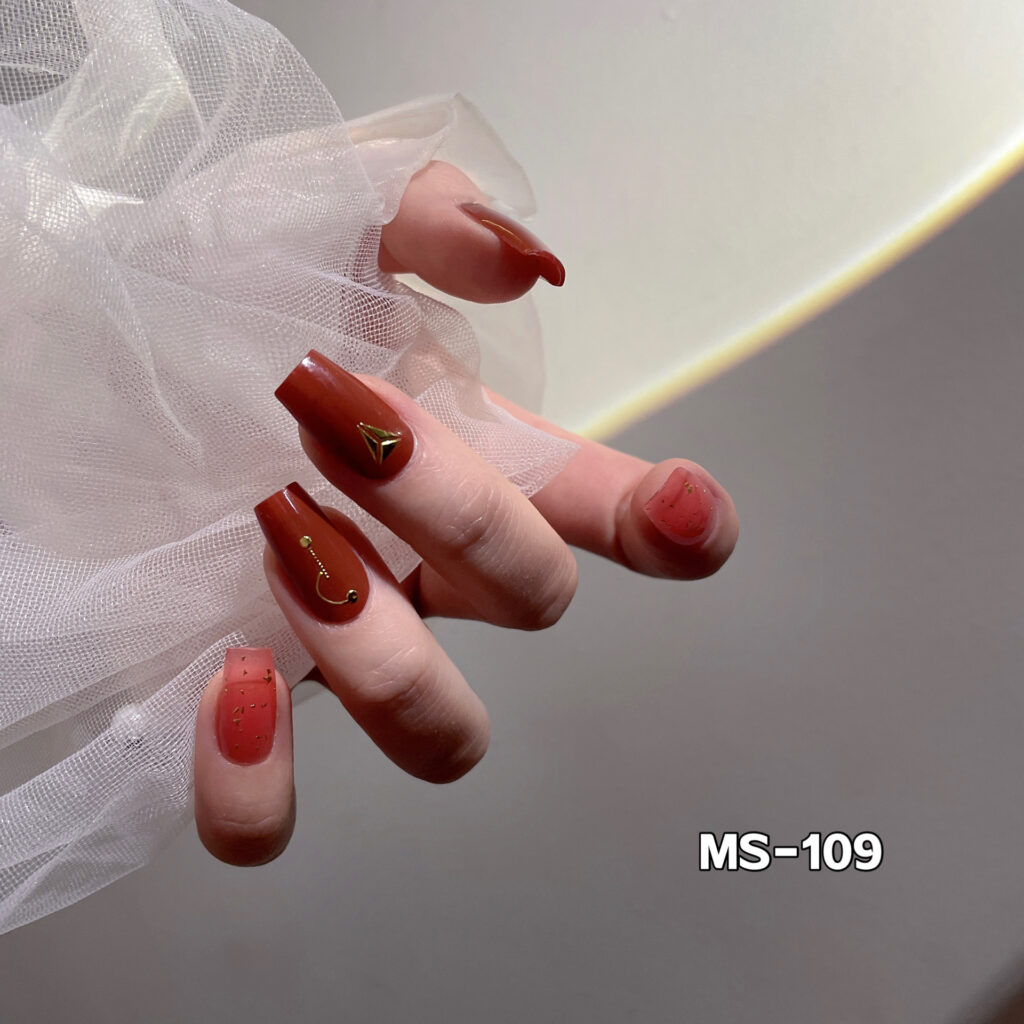 Red Gold Geometric — Semi-Cured Gel Nail Strips