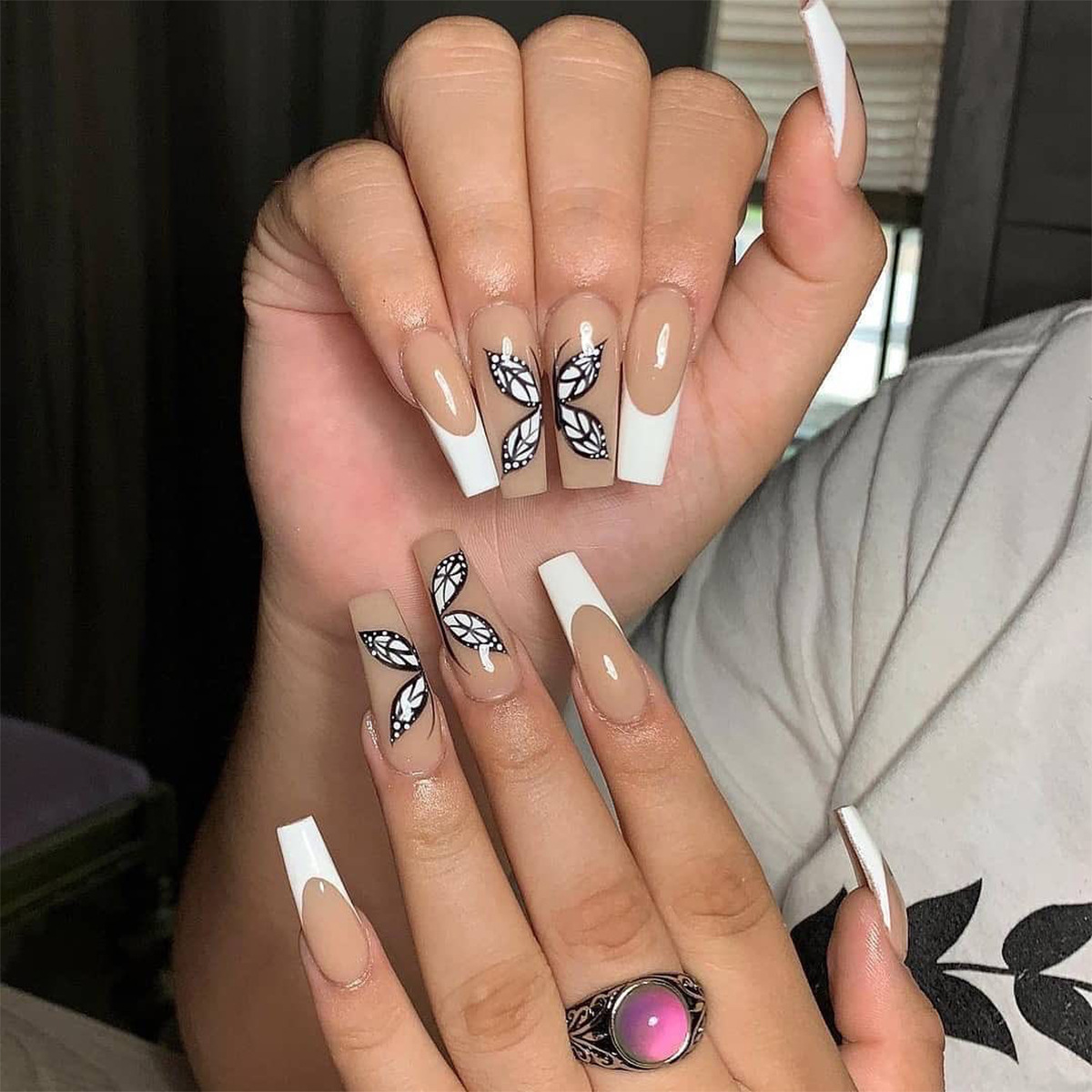 Nude Butterfly Square — Long Press-On Nails